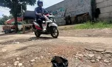 Warga Kampung Mekarsari Keluhkan Buruknya Jalan di Sekitar Pemukiman Mereka