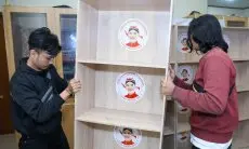 Pemuda dan Mahasiswa Pendukung Ganjar Berikan Bantuan Rak Buku untuk Ormada di Bandung