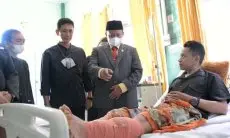 Usai Jenguk Pengendara Ojol di Garut, Uu Ruzhanul Ulum Minta Masyarakat Ikut Program BPJS Kesehatan