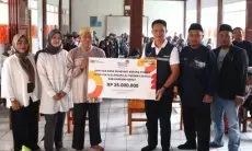 Telkom Jabar Serahkan Bantuan Rp25 Juta bagi Pondok Pesantren Yatim dan Dhuafa Al Furqon di Cisarua KBB