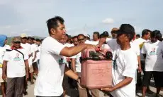 Bantu Nelayan di Musim Paceklik, Komunitas Nelayan Pendukung Ganjar Berikan Bantuan Bahan Bakar