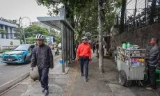 Ema Sumarna: Selain Digembok dan Disegel, Parkir di Trotoar Akan Dikenai Sanksi