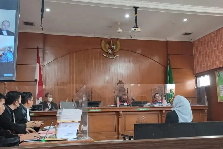 Sidang Eks Ketua DPRD Jabar Irfan Suryanegara, Menghadirkan Saksi Ahli