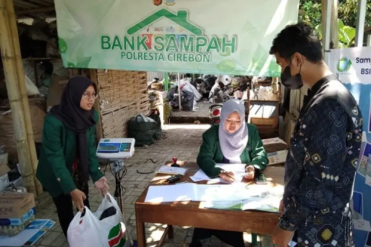 Bayar SIM Pakai Sampah Sudah Efektif di Polres Cirebon