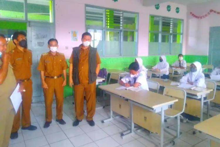 KBM Kembali Digelar Offline, Kadisdik KBB Minta Penerapan Prokes Tetap Dilakukan 