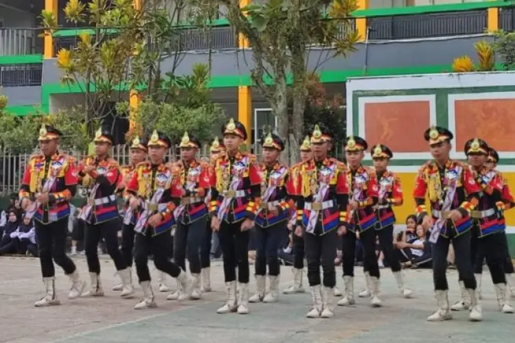 Gak Tanggung-tanggung, Tim Paskibra SMPN 1 Saguling Sabet Tiga Gelar Juara dalam LKBB Tingkat Jabar