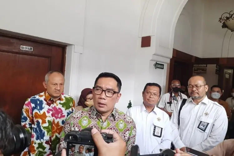 Ridwan Kamil Pastikan Tetap Gunakan TPA Sarimukti Hingga TPPAS Legok Nangka Siap Beroperasi