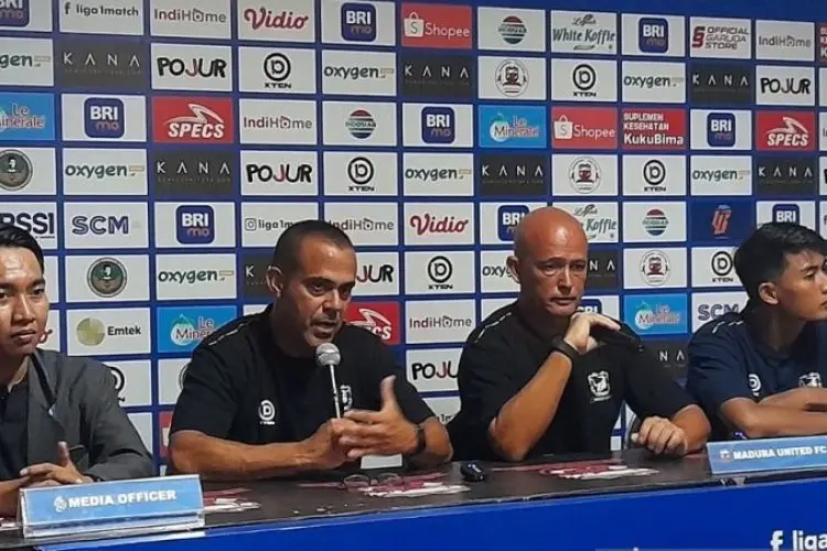 Kalah Tiga Kali Beruntun, Pelatih Madura United Fabio Lefundes Mengundurkan Diri