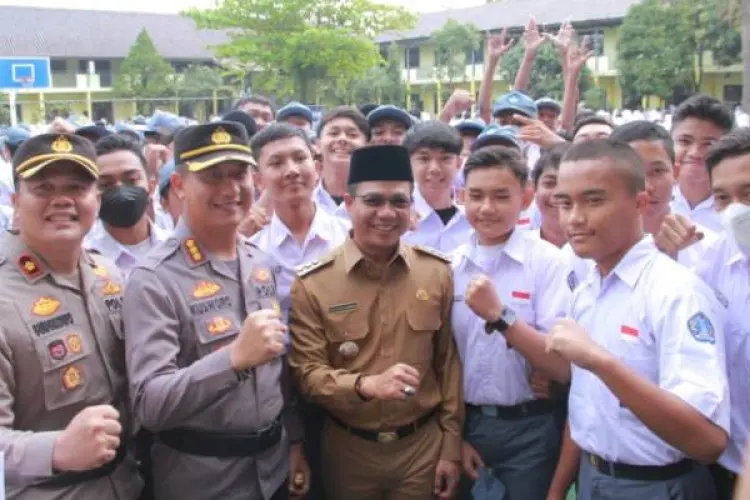 Cegah Kenakalan dan Kriminalitas Remaja, Pemkab Bandung Getol Sosialisasi ke Sekolah