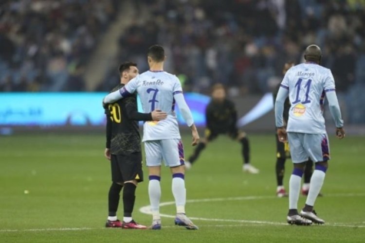 Ketika Empat Mega Bintang Sepakbola Berbagi Lapangan, Ronaldo vs Messi Neymar Mbappe