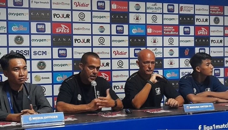 Kalah Tiga Kali Beruntun, Pelatih Madura United Fabio Lefundes Mengundurkan Diri