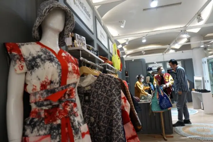 FOTO: Pasar Kreatif Bandung Store
