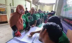 Relawan Ganjar Bantu Komunitas Driver Ojek Online di Bogor