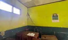Ironis, Bangunan Sekolah Rusak, Siswa SD Negeri Cibacang 2 Dihantui Rasa Khawatir 