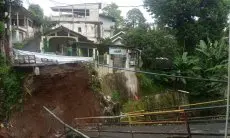 Jembatan Warung Pala Ambruk, Akses Warga Terputus