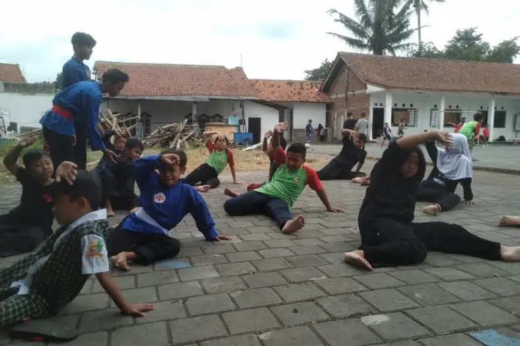 Terapkan IKM, SKHB Lakukan Pembiasaan Ini Kepada Anak Didiknya 