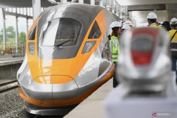 BUMN Diminta Percepat Penyelesaian Proyek Kereta Cepat