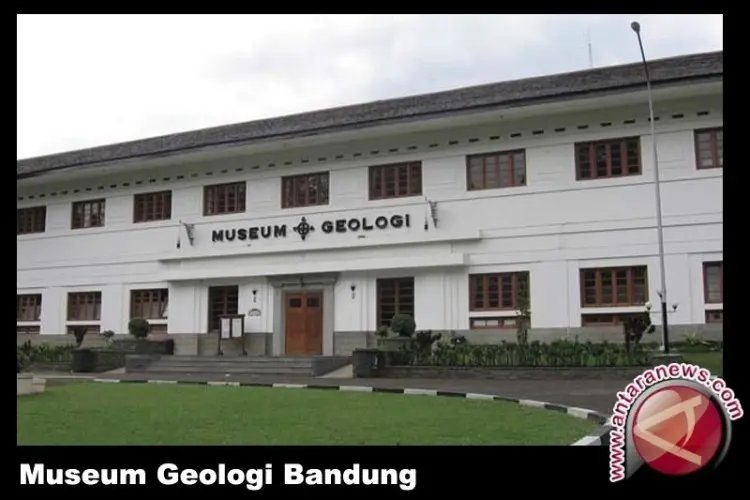 Hujan Mengguyur Bandung? Jangan Sedih! 3 Destinasi Hiburan Indoor yang Bakal Bikin Liburanmu Tetap Asyik