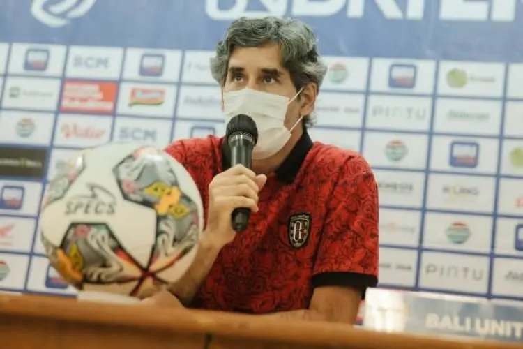 Teco Pastikan Bali United Perlu Kerja Keras Lawan Persib
