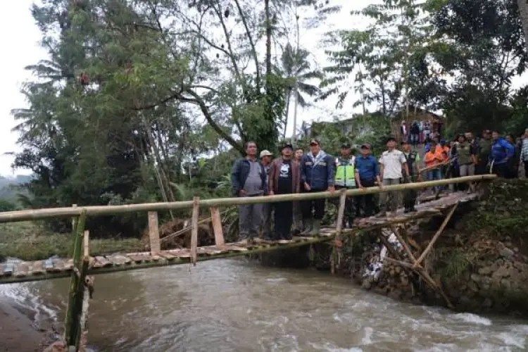 Sekda: Waspadai 22 Kecamatan di Garut yang Berpotensi Banjir pada Februari 2023