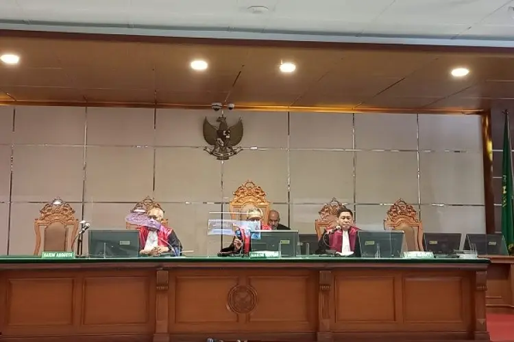 Terima Suap 200 Ribu Dolar Singapur, Hakim Agung Nonaktif  Terancam 20 Tahun Penjara