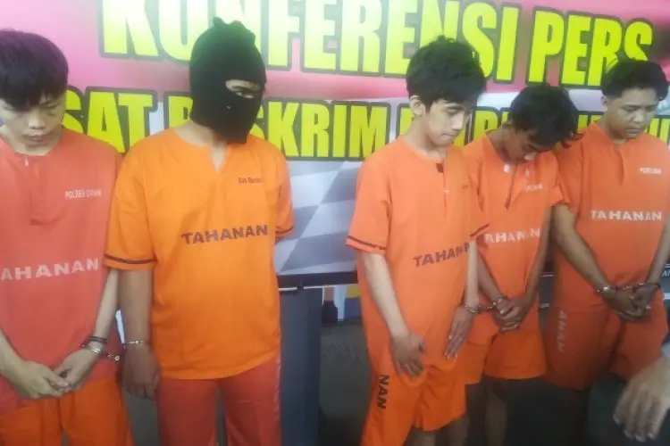 Anggota Geng Motor Penganiaya Pemuda di Gang Arsad Cimahi Tak Berkutik Diringkus Satreskrim Polres Cimahi 