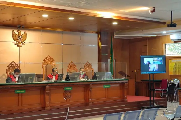 Para Penyuap Hakim Agung Non Aktif Jalani Sidang Perdana