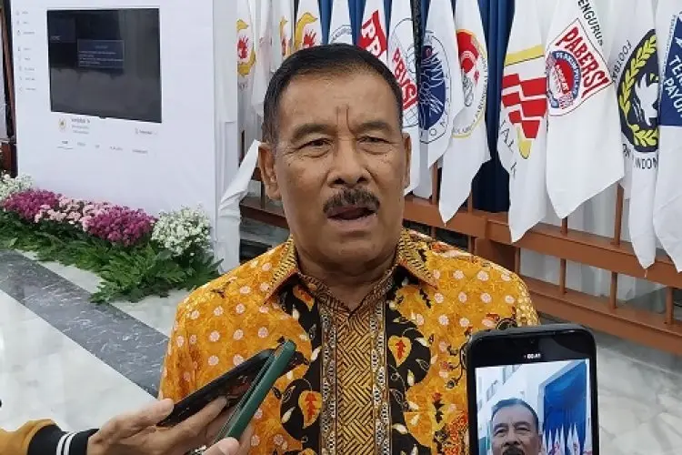 Simpang Siur Isu Transfer Persib, Umuh Muchtar: Tunggu Saja Besok atau Lusa