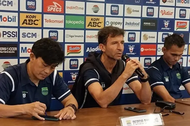 Luis Milla Ogah Remehkan Arema FC