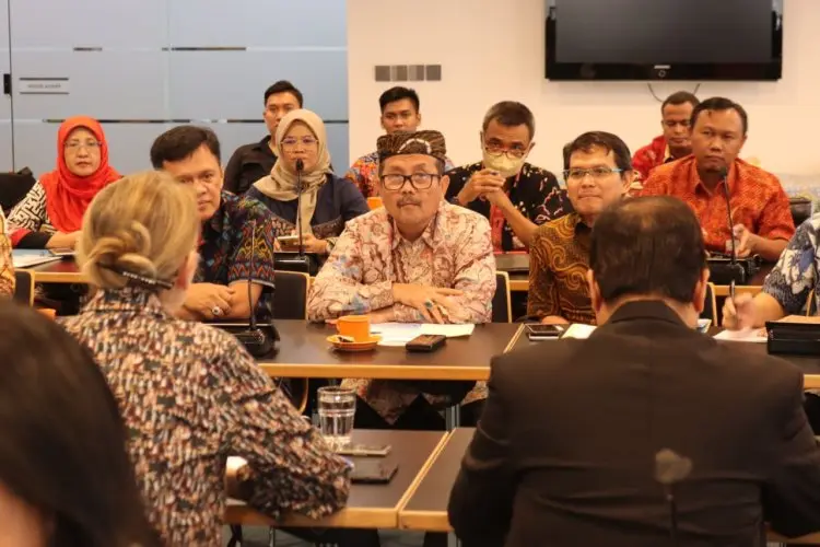Bahas Penanganan Stunting Hingga Kemiskinan, Bupati Cirebon Kunker ke Jakarta