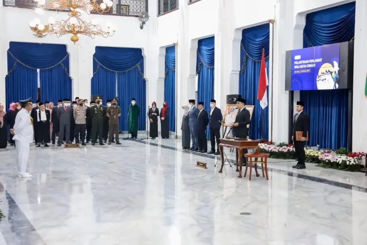 Ridwan Kamil Rotasi Sembilan Pejabat Tinggi di Lingkungan Pemprov Jabar