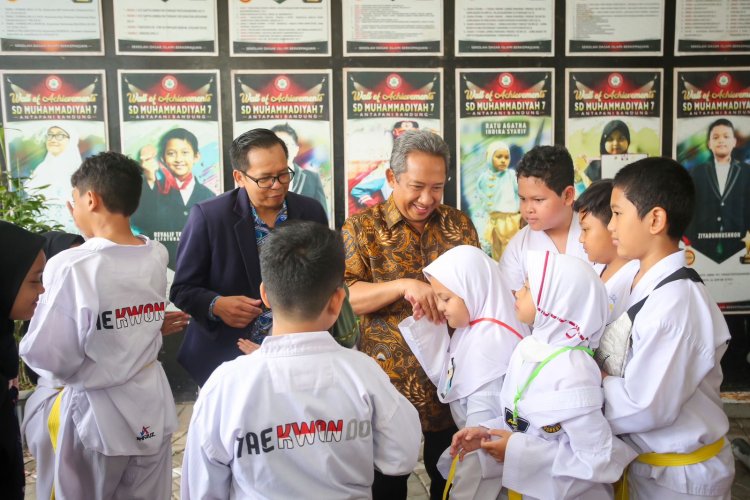 Pemkot Bandung Alokasikan Rp90 Miliar untuk Bantuan Siswa Tak Mampu atau RMP