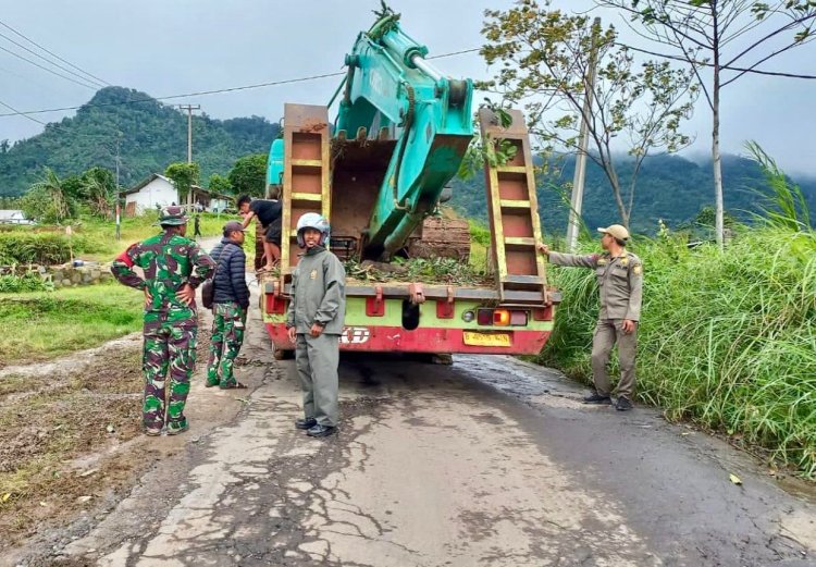 Iwan Setiawan Percepat Infrastruktur Kembangkan Wisata Kecamatan Sukamakmur .