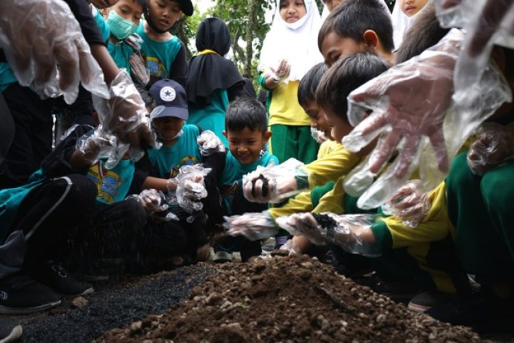 FOTO: Edukasi Pertanian untuk Anak di Green House DKPP Kota Bandung