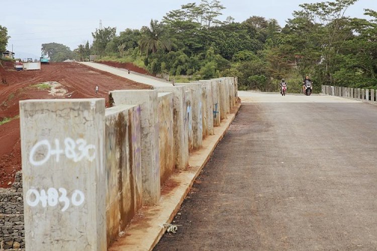 Anggaran Defisit, Pembangunan Jalur Lambat Jalan Bomang Terancam Tidak Tuntas