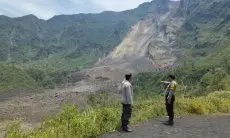 Lagi,  Tebing Gunung Galunggung Longsor