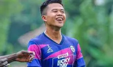 Edo Febriansyah Pilih Touring Naik Vespa ke Tangerang Usai Liga 1 2024/25: Serunya Liburan Gaya Retro ala Pemain Persib