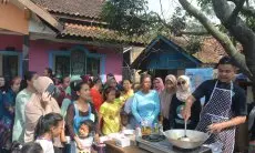 Kowarteg Indonesia Berbagi Ceria dan  Ilmu Memasak Bersama Ibu-Ibu Rancaekek
