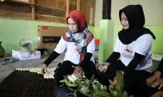 Bantu Ekonomi Kerakyatan, Wanita Nelayan Sadulur Ganjar Bangun Rumah Produksi Pisang Sale