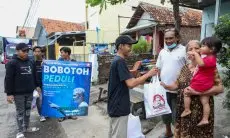 Gelar Aksi Berbagi dan Nobar Bola, GMP Ingin Tumbuhkan Rasa Sosial Anak Muda
