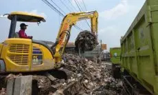 Sampah Liar Menumpuk di Kabupaten Cirebon