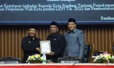 DPRD Kota Bandung Setujui Raperda Pelayanan Pemakaman Umum
