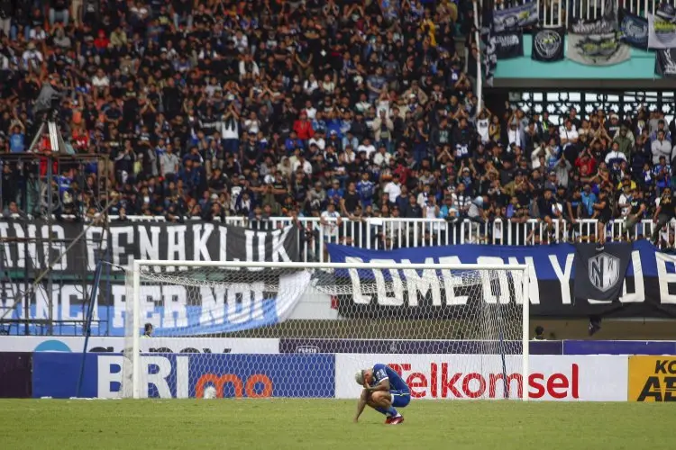 Persib Bandung Keberatan Laga Melawan Persija Ditunda