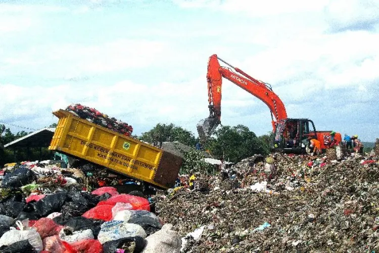 Mendesak, DLH Kabupen Bogor aksn Beli 40 Unit Truk Sampah