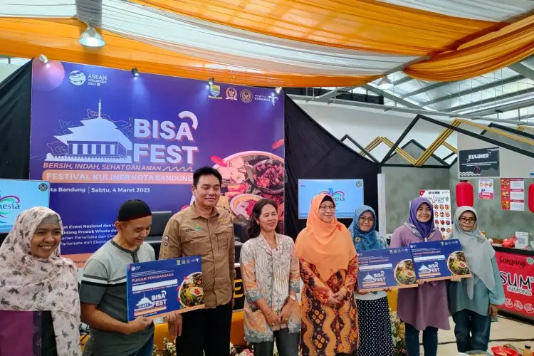 Melalui Festival BisaFest, Ledia Hanifa Ajak UMKM Naik Kelas