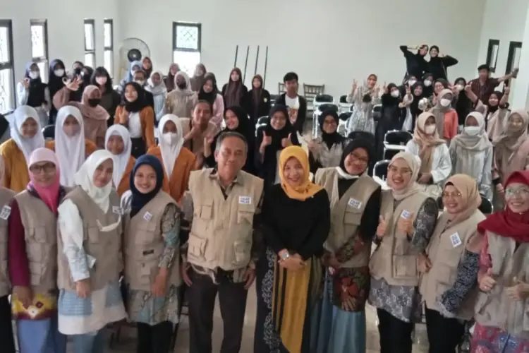UMC dan Tular Nalar Edukasi Pemilih Pemula Cirebon Raya Lewat Sekolah Kebangsaan