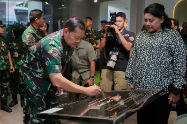 Panglima TNI Yudo Margono Dukung Brand Lokal Cartenz Tactical untuk Penuhi Kebutuhan perlengkapan Prajurit