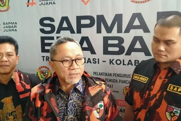 Mendag Zulkifli Hasan Mengakui Kesulitan Hentikan Impor Pakaian dan Sepatu Bekas yang masuk ke Indonesia