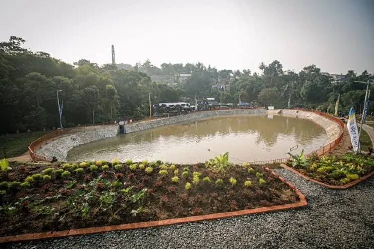 Cegah Banjir di Kawasan Arcamanik, Wali Kota Bandung Resmikan Kolam Retensi Cisanggarung