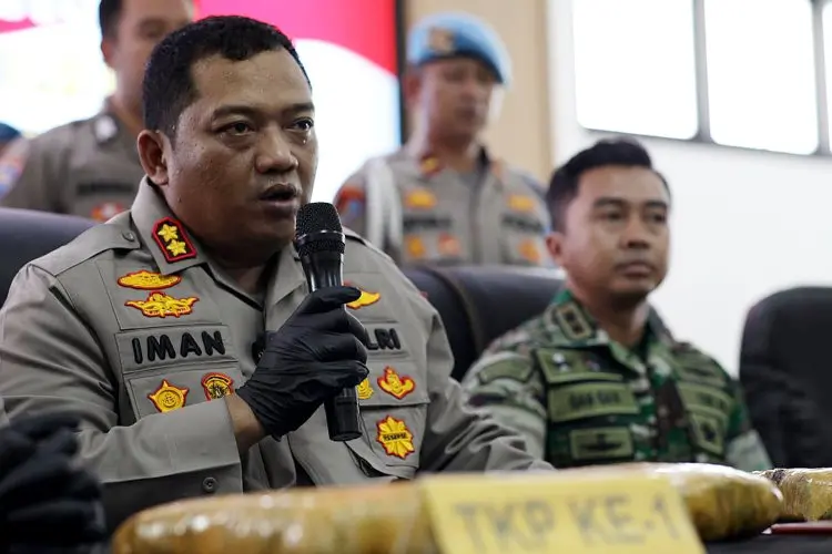 Mantul..Babinsa dan Babinkamtibmas Cibinong Kompak Amankan Bandar Ganja 